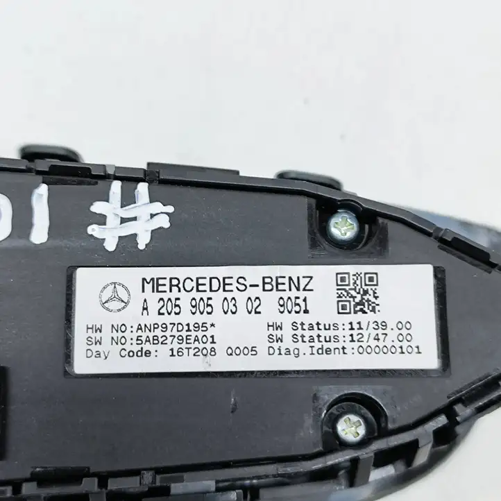 Mercedes-Benz C W205 (2014 - 2021) A2059050302 Блок кнопок стеклоподъемников — фото 8