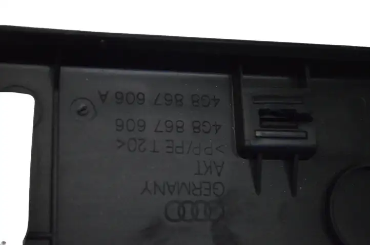 Audi A7 S7 4G (2010 - 2014) 4G8867606 Задняя боковая обшивка салона — фото 4