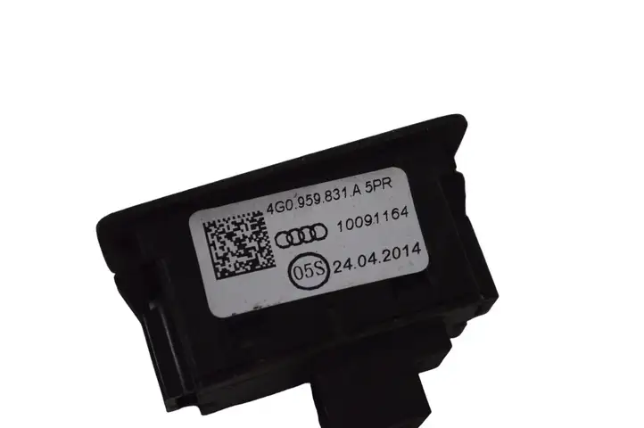 Audi A7 S7 4G (2010 - 2014) 4G0959831A Кнопка закрытия багажника — фото 4