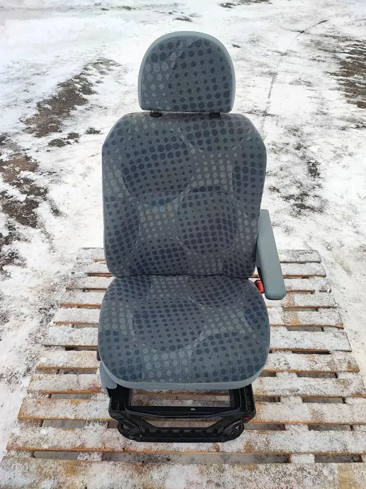 Ford Transit (2006 - 2013) Переднее сиденье пассажира — фото 1