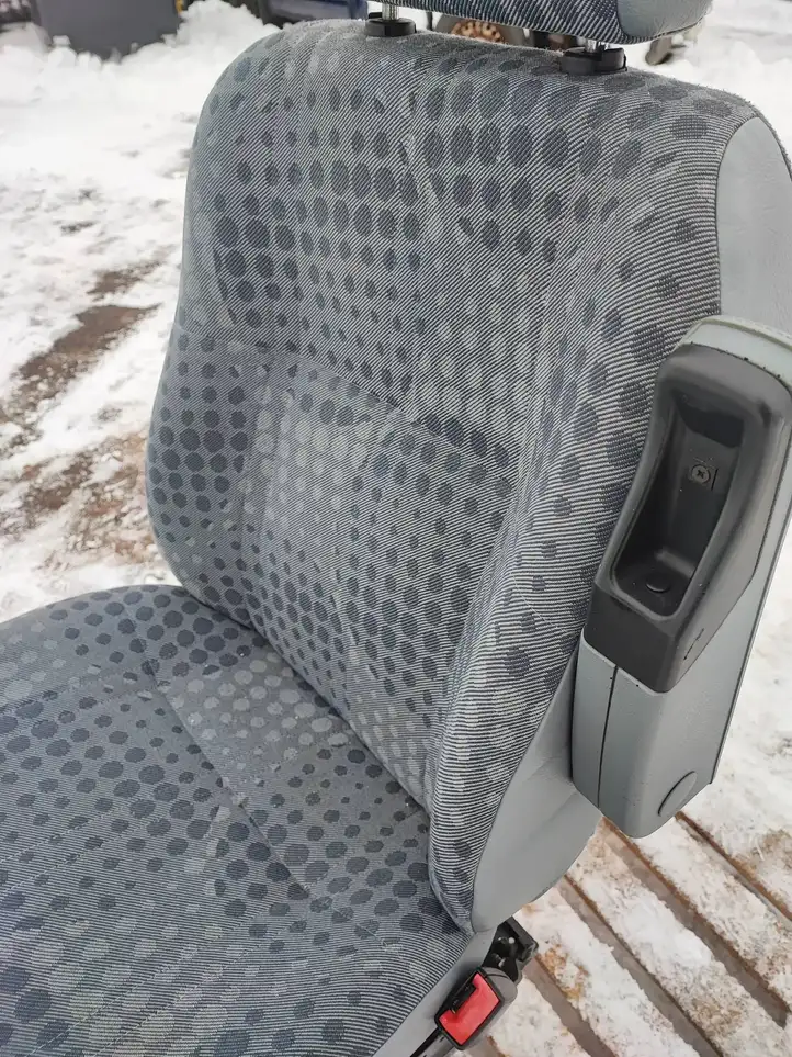 Ford Transit (2006 - 2013) Переднее сиденье пассажира — фото 11