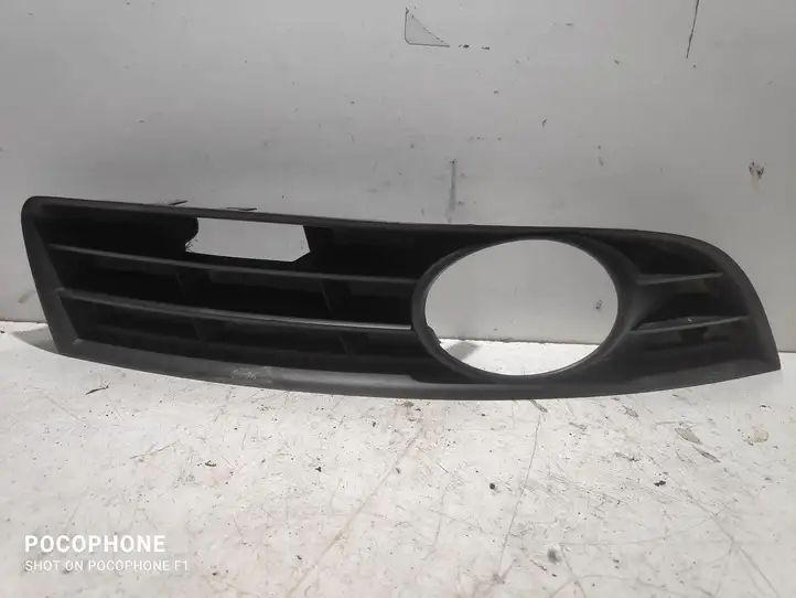 Volkswagen PASSAT B6 (2005 - 2010) 3C0853666A Решетка противотуманной фары — фото 1