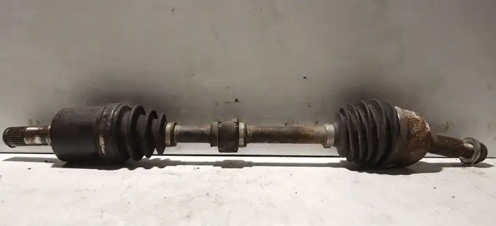 Mazda 6.    Передняя полуось