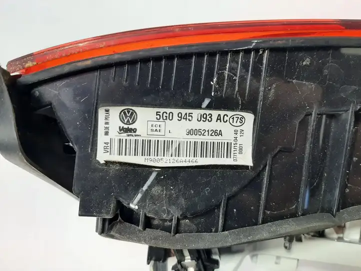 Volkswagen Golf VII (2013 - 2019) 5G0945093AC Задний фонарь в крышке багажника — фото 5