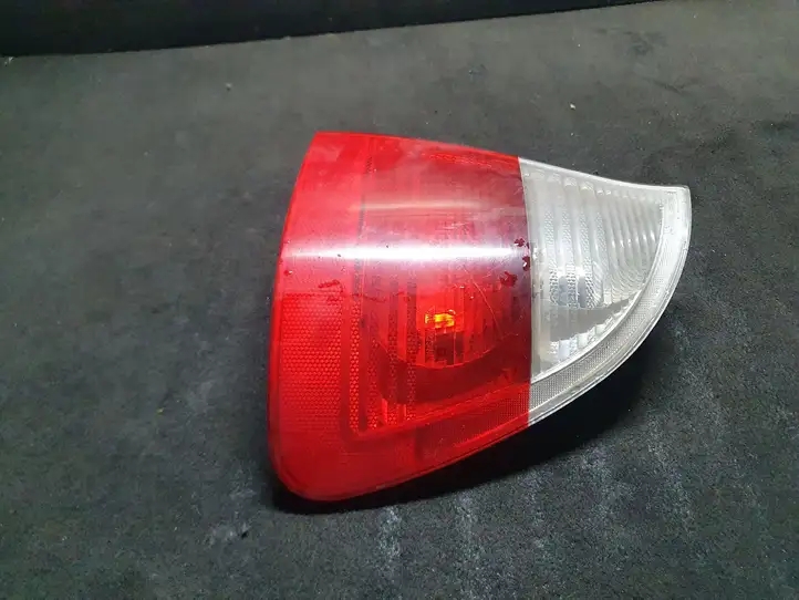 BMW 3 E46 (1998 - 2005) 63216928388 Задний фонарь в кузове — фото 1