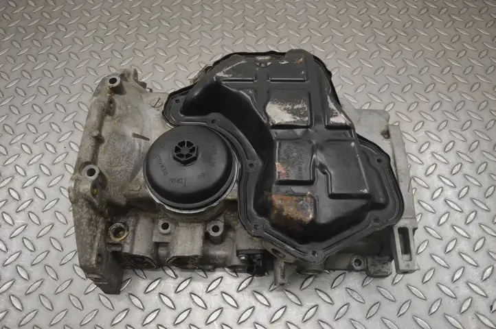 Renault Megane III (2009 - 2016) 152082327R Картер двигателя — фото 1