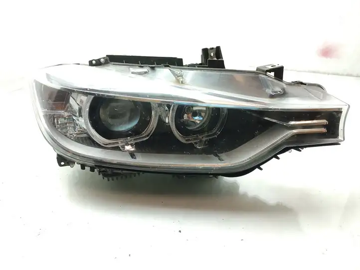 BMW 3 F30 F35 F31    Передняя фара