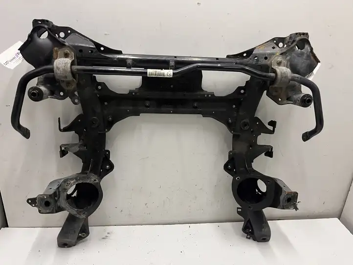 BMW 3 F30 F35 F31 (2012 - 2018) 6872121 Передняя балка подвески — фото 1