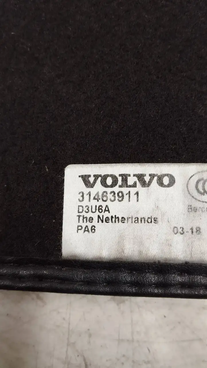 Volvo XC90 (2014 - 2019) 31463911 Задний коврик салона — фото 2