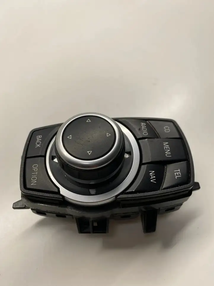 BMW 5 E60 E61 (2004 - 2010) 033625105 Контроллер мультимедийной системы — фото 2