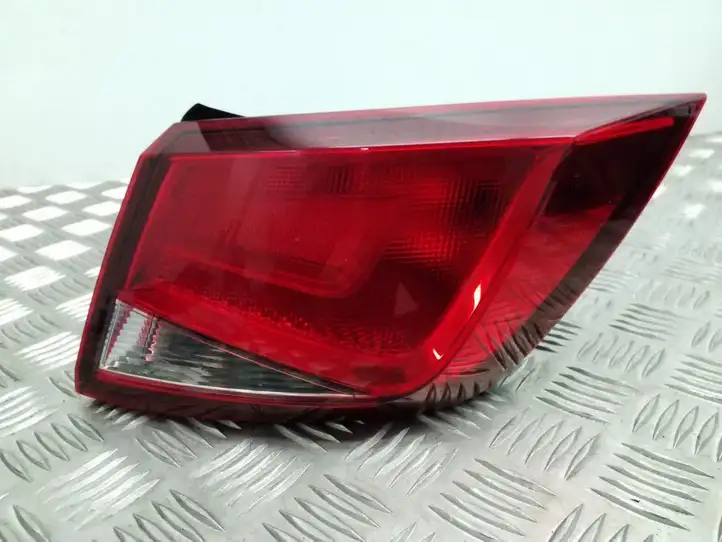 Seat Leon (5F) (2012 - 2019) 5F9945096 Задний фонарь в кузове — фото 1
