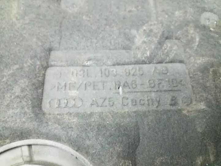 Audi A4 S4 B8 8K (2007 - 2011) 03L103925AB Крышка двигателя декоративная — фото 4