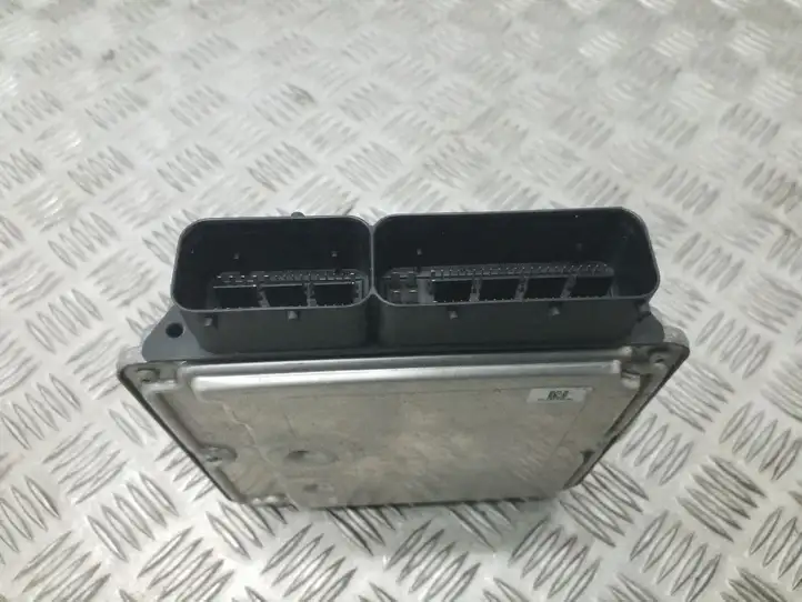 Seat Leon (5F) (2012 - 2019) 04L907309B Блок управления двигателем (ECU) — фото 3