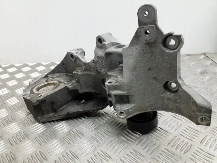 Seat Altea (2009 - 2015) 03L903143Q Кронштейн топливного насоса — фото 6