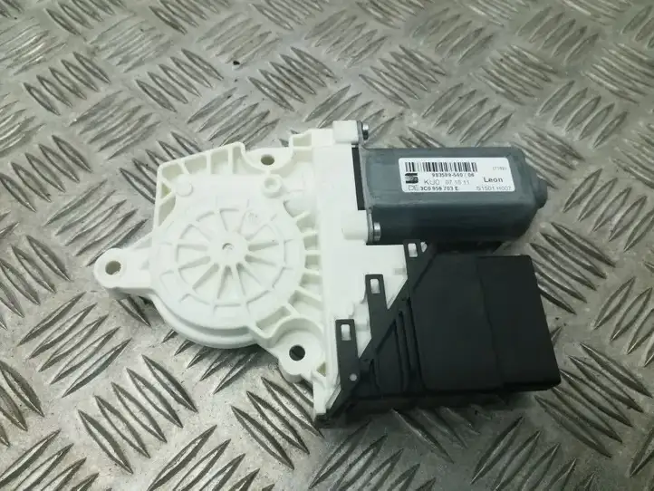 Seat Leon (1P) (2005 - 2012) 3C0959703E Стеклоподъемник задней двери — фото 1