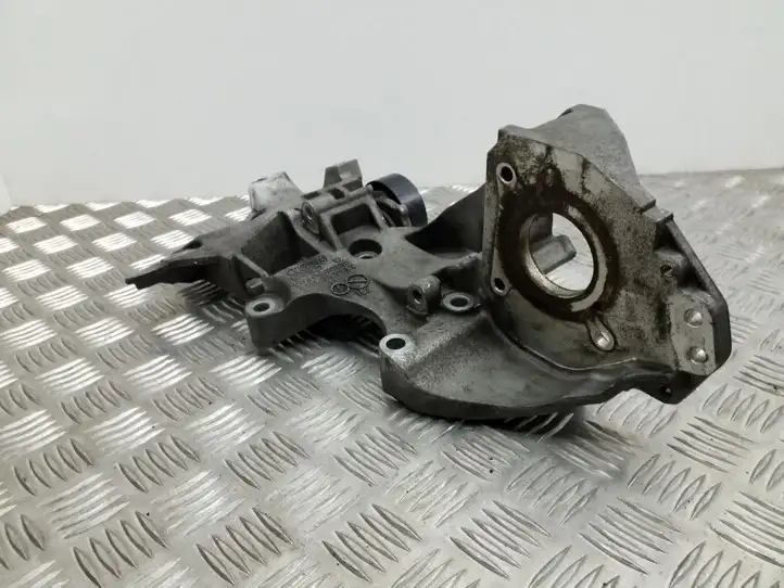 Seat Leon (1P) (2005 - 2012) 03L903143Q Кронштейн топливного насоса — фото 5