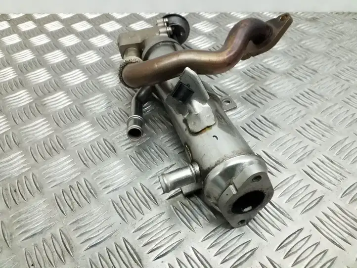Audi A4 S4 B8 8K (2007 - 2011) 03L131512AB Охладитель клапана EGR — фото 7