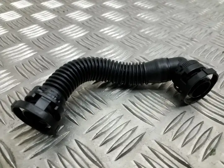 Seat Leon (5F) (2012 - 2019) Шланг сапуна двигателя — фото 1