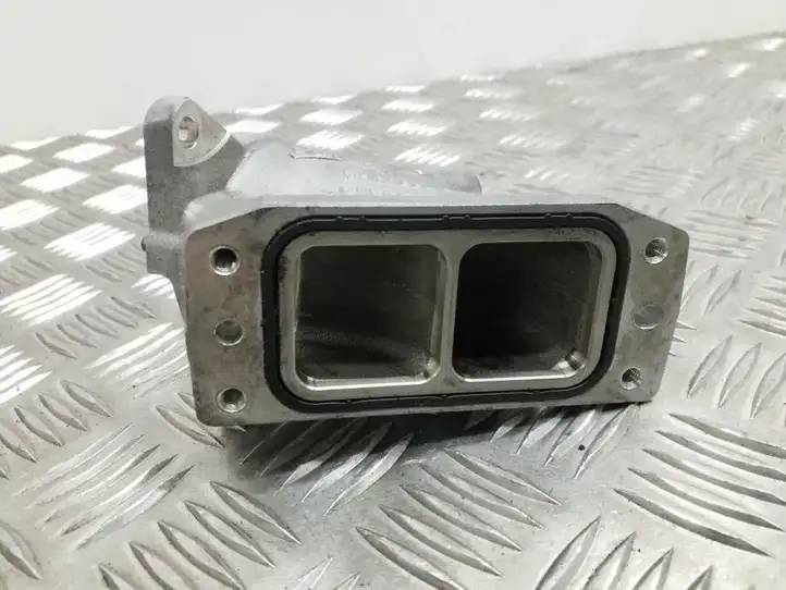 Seat Leon (5F) (2012 - 2019) 04L128637B Детали воздухозаборника — фото 4