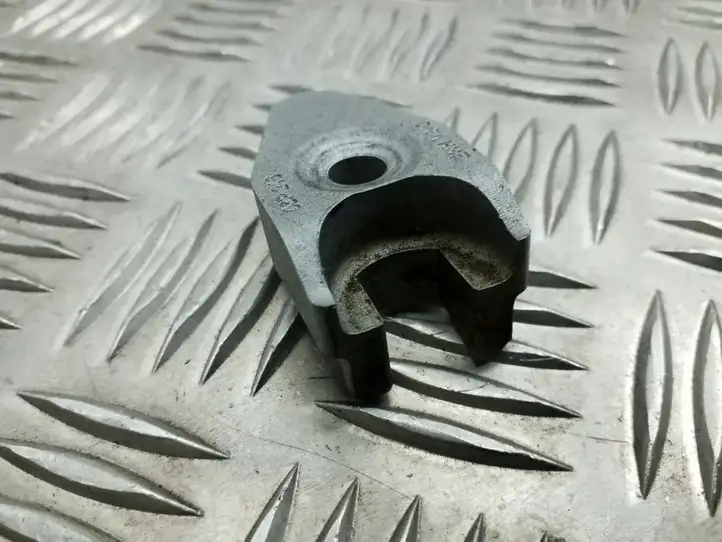 Seat Ibiza IV (6J,6P) (2008 - 2017) 03P216 Держатель форсунки — фото 2