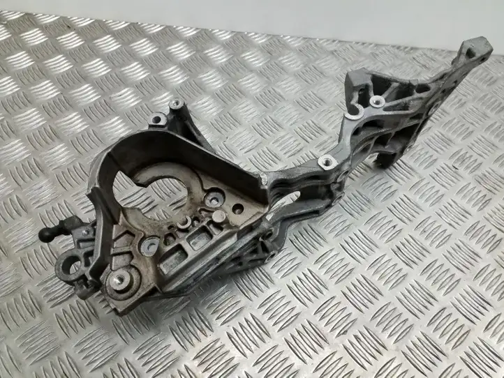 Audi A6 C7 (2011 - 2014) 04L903143B Кронштейн топливного насоса — фото 1