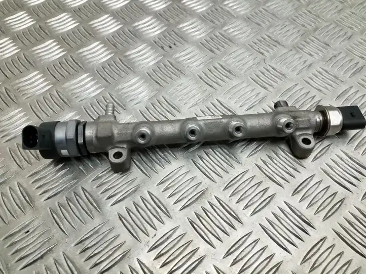 Seat Leon (5F) (2012 - 2019) 04L089B Регулятор давления топлива — фото 5
