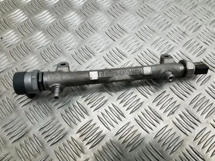 Seat Leon (5F) (2012 - 2019) 04L089B Регулятор давления топлива — фото 6