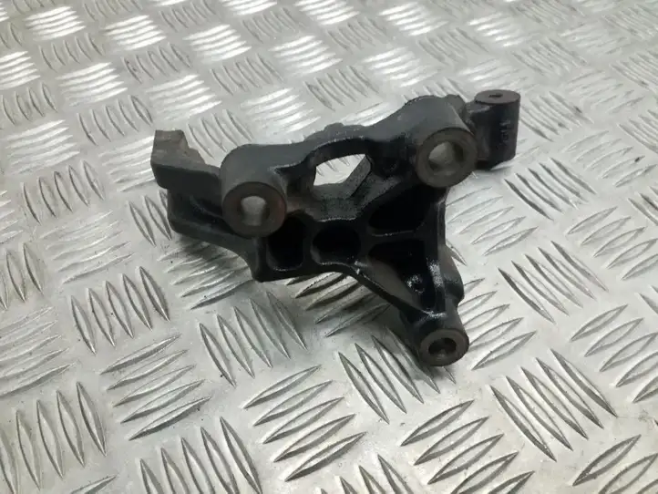 Seat Leon (5F) (2012 - 2019) 04L425 Кронштейн охладителя EGR — фото 3