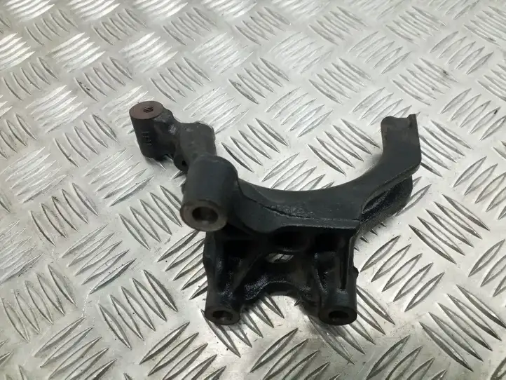 Seat Leon (5F) (2012 - 2019) 04L425 Кронштейн охладителя EGR — фото 4