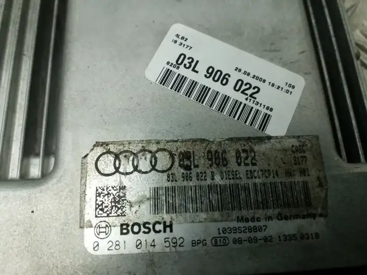 Audi A4 S4 B8 8K (2007 - 2011) 03L906022 Блок управления двигателем (ECU) — фото 2