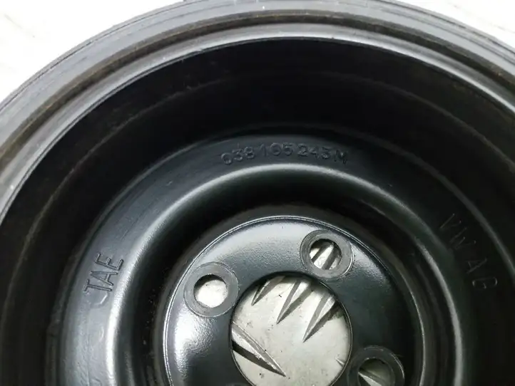 Audi A3/S3 8P (2008 - 2013) 038105243M Шкив коленчатого вала — фото 2