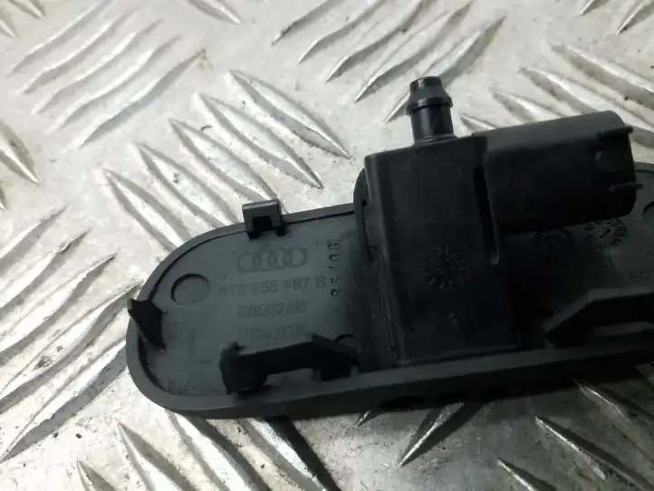 Audi A4 S4 B8 8K (2007 - 2011) 8T0955987B Форсунка омывателя лобового стекла — фото 3