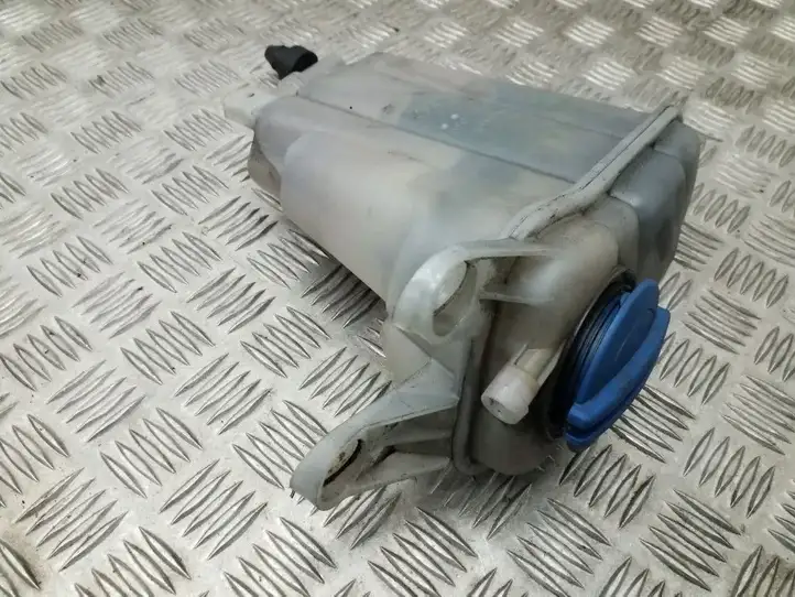 Audi A4 S4 B8 8K (2007 - 2011) 8K0121403G Расширительный бачок — фото 5