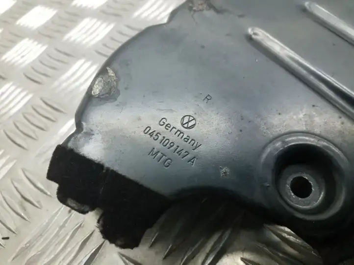 Audi A3/S3 8P (2008 - 2013) 045109147A Защита ремня ГРМ — фото 5