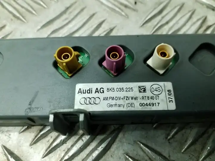 Audi A4 S4 B8 8K (2007 - 2011) 8K5035225 Усилитель антенны — фото 2