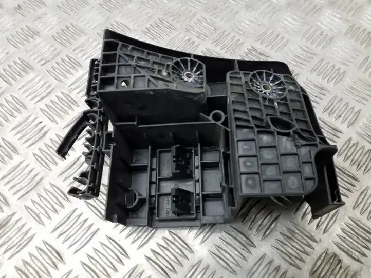 Audi A3/S3 8P (2004 - 2008) 1K0937540 Крышка ящика предохранителей — фото 3