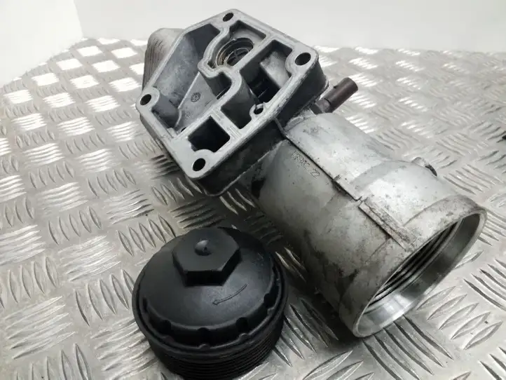 Audi A3/S3 8P (2008 - 2013) 045115389J Кронштейн масляного фильтра — фото 1