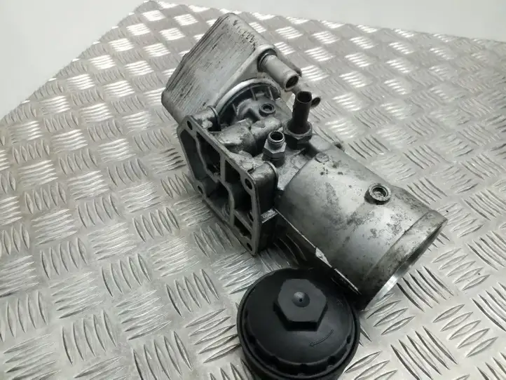 Audi A3/S3 8P (2008 - 2013) 045115389J Кронштейн масляного фильтра — фото 3