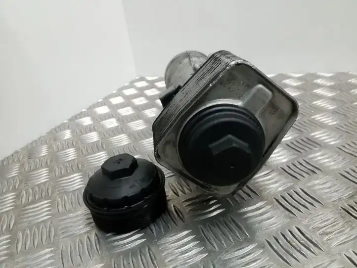 Audi A3/S3 8P (2008 - 2013) 045115389J Кронштейн масляного фильтра — фото 5