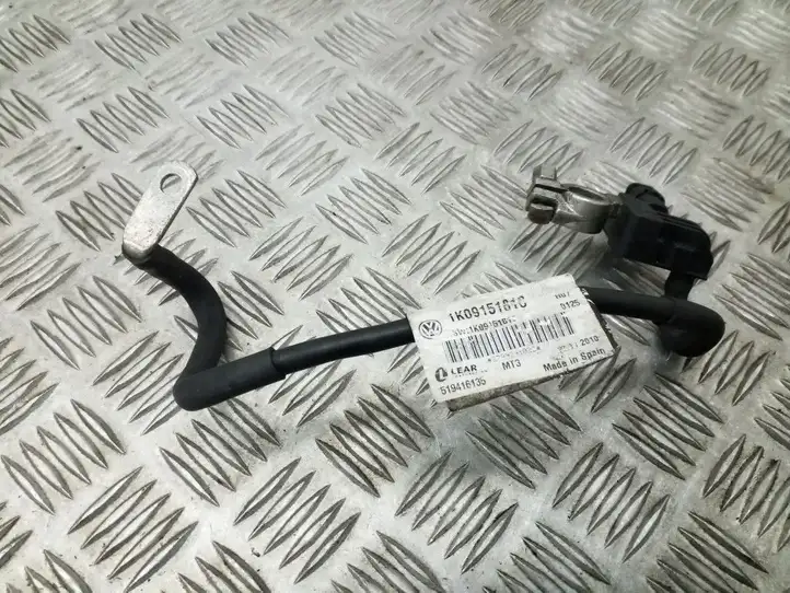 Seat Leon (1P) (2005 - 2012) 1K0915181C Минусовой провод аккумулятора — фото 1