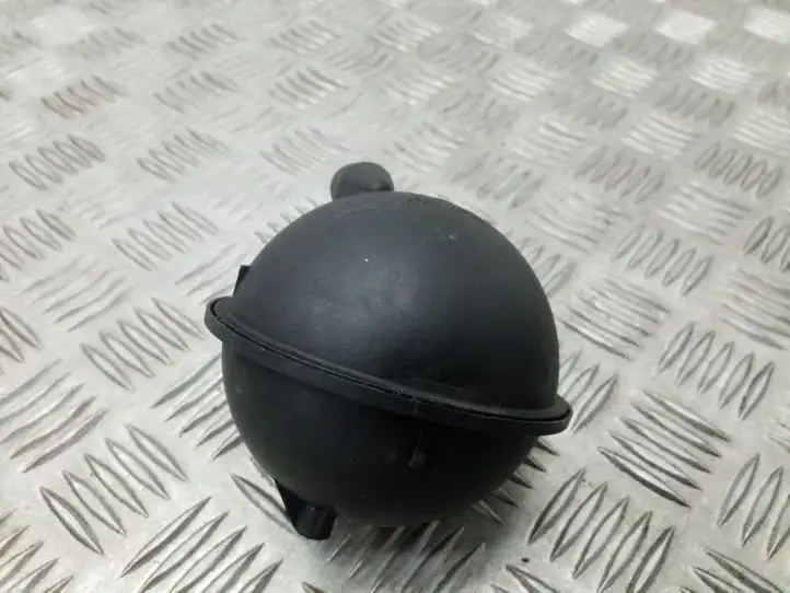 Audi A4 S4 B8 8K (2007 - 2011) 054129808 Вакуумный ресивер — фото 1