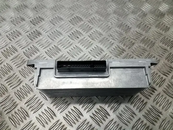 Audi A4 S4 B8 8K (2007 - 2011) 8T0035223AB Усилитель звука — фото 3
