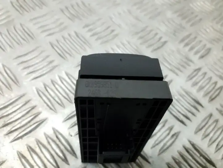 Audi A4 S4 B8 8K (2007 - 2011) 8K0959851D Блок кнопок стеклоподъемников — фото 4