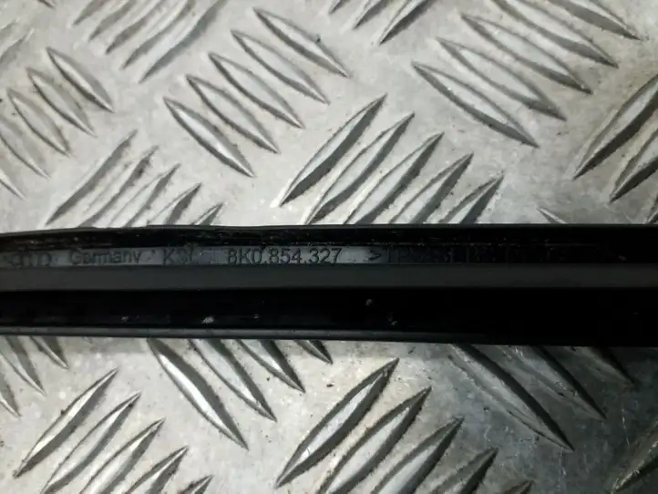 Audi A4 S4 B8 8K (2007 - 2011) 8K0854327 Накладка стоек лобового стекла — фото 4