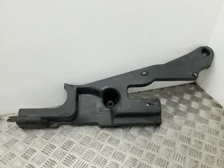 Volkswagen PASSAT B7 (2011 - 2014) 3AA825102 Прочие детали днища — фото 1