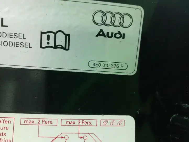 Audi A8 S8 D3 4E (2005 - 2007) 4E0010376R Крышка топливного бака — фото 5