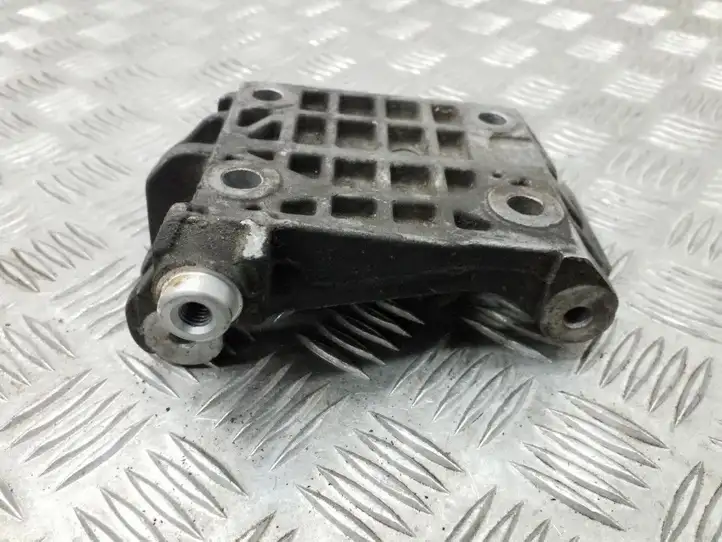 Volkswagen Touareg I (2002 - 2010) 059903143AC Кронштейн генератора — фото 3
