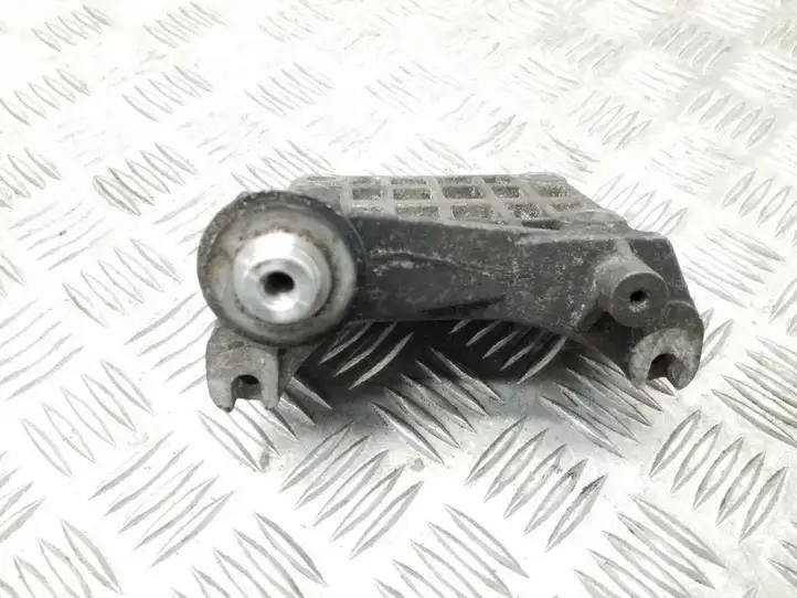 Audi A6 S6 C6 4F (2004 - 2008) 059903143K Кронштейн генератора — фото 3
