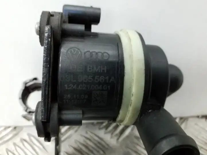 Audi A4 S4 B8 8K (2007 - 2011) 03L965561A Электроциркуляционный насос — фото 4
