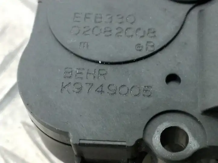 Audi A4 S4 B8 8K (2007 - 2011) K9749005 Двигатель задвижки потока воздуха — фото 4
